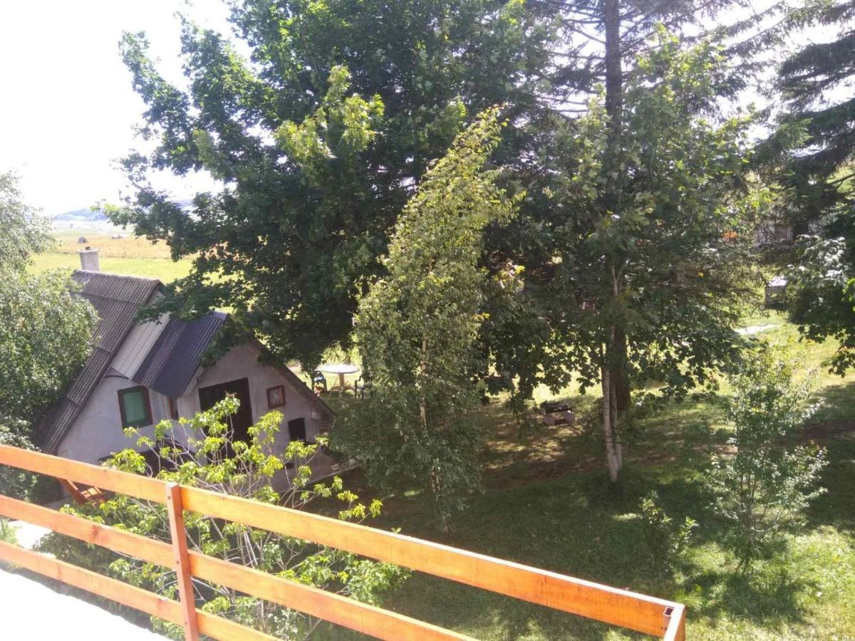 자블야크 Family Farm Jezera 게스트하우스 외부 사진